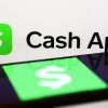 логотип Cash App на смартфоне