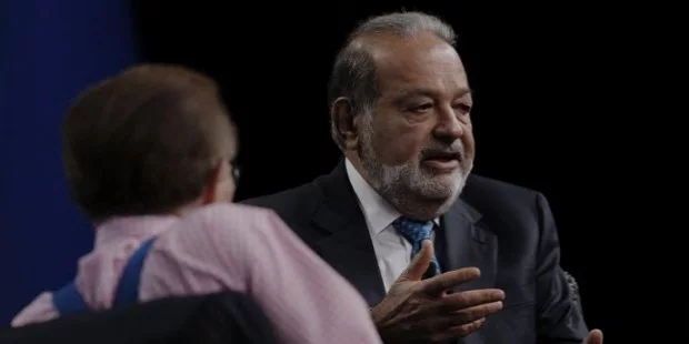 carlos slim helu is interviewed by larry king during the milken institute global conferenc carlos slim helu is interviewed by larry king during the milken institute global conferenc