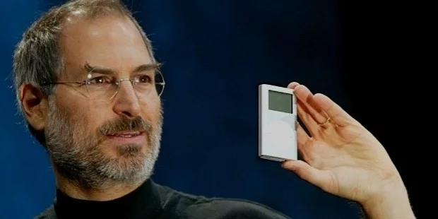 Стив Джобс с iPod