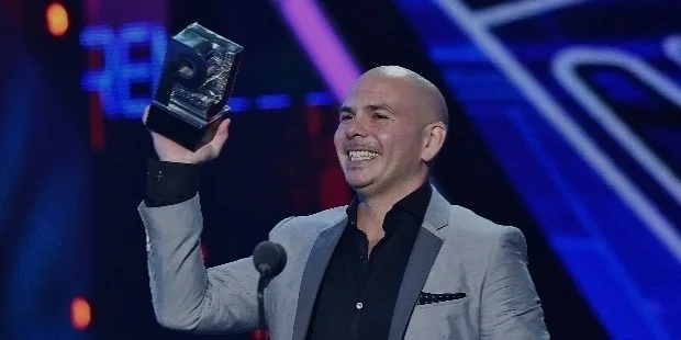pitbull alma awards pitbull alma awards