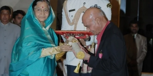 Mohammed Zahur “Khayyam” Hashmi Mohammed Zahur “Khayyam” Hashmi
