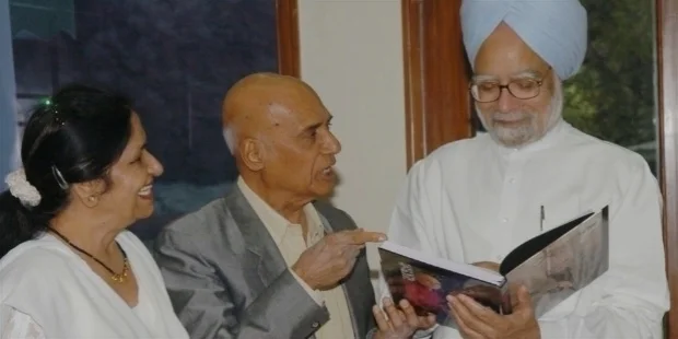 Mohammed Zahur “Khayyam” Hashmi Mohammed Zahur “Khayyam” Hashmi